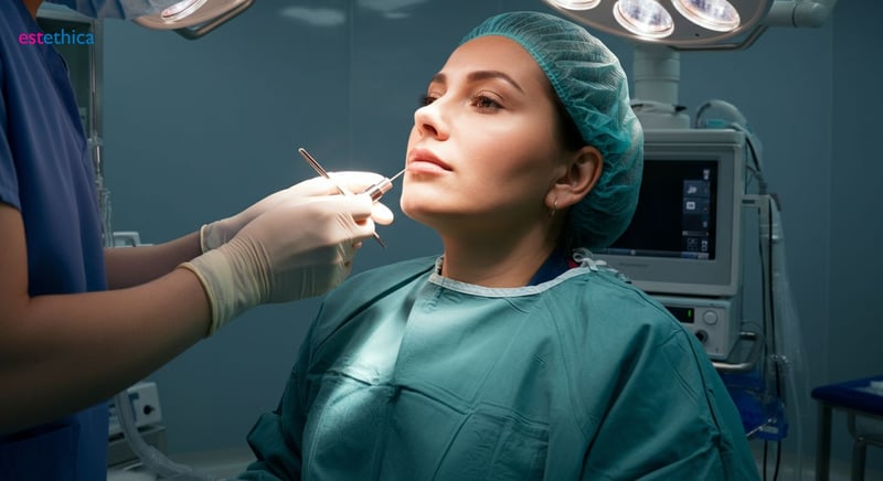 Chirurgie d'augmentation des lèvres : techniques et résultats durables