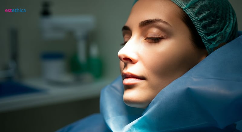 Techniques modernes de blépharoplastie pour correction des paupières