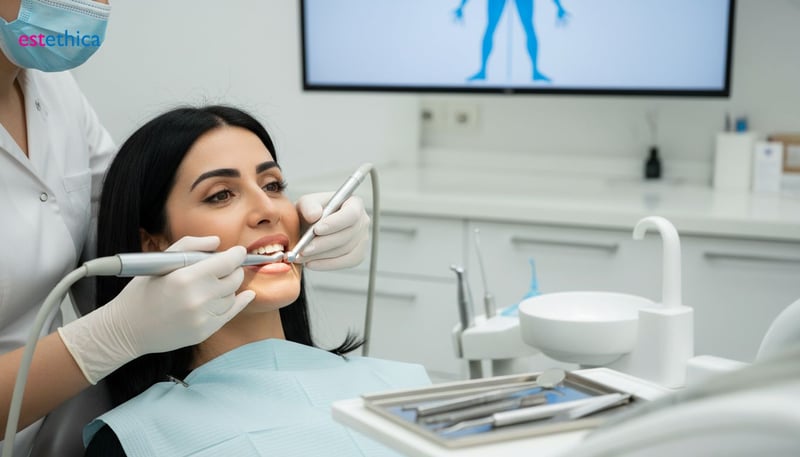 Schmerzen bei Zahnimplantat: Behandlung & Dauer