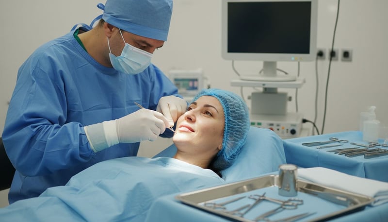 Ridicarea Buzelor Chirurgicală: Detalii și Rezultate