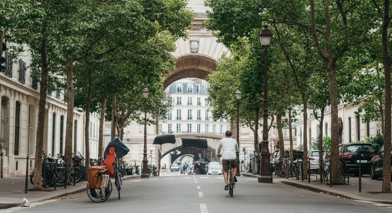 Répondre avec Politesse : Les Secrets d'une Conversation Réussie