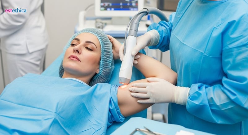 Zone ideale liposucție: Abdomen, brațe